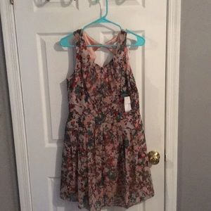 Jessica Simpson Abstract Floral Dress w/ key holes